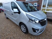 VAUXHALL VIVARO