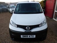 NISSAN NV200