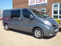 VAUXHALL VIVARO