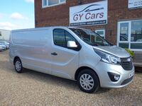 VAUXHALL VIVARO