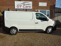 VAUXHALL VIVARO